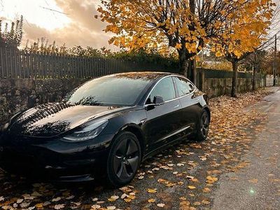Usado 2019 Tesla Model 3 Long Range AWD Sedan | € 20.000 (Preço justo)
