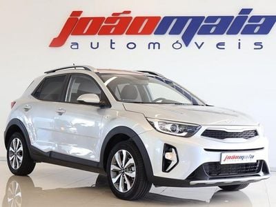 Cinza Usado 2024 Kia Stonic SUV | € 17.400 (Preço justo)