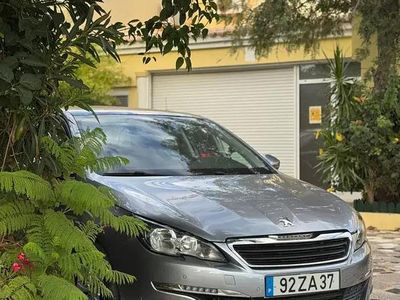 Usado Peugeot 308 SW 115 HP (84 kW) 2015 Cinzento Carrinha