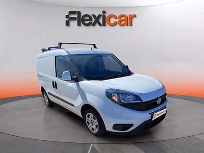 Usado Fiat Doblò 105 HP (77 kW) 2023 Branco Monovolume
