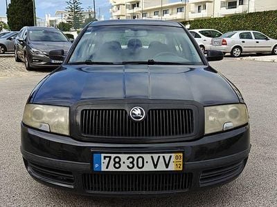 Usado 2003 Skoda Superb Sedan | € 3.200