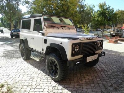 Usado Land Rover Defender 122 HP (89 kW) 2006 Branco SUV