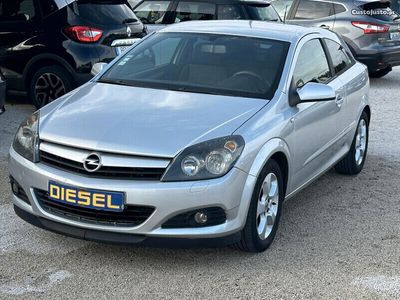 usado Opel Astra GTC 1.3 CDTI Sport 90cv