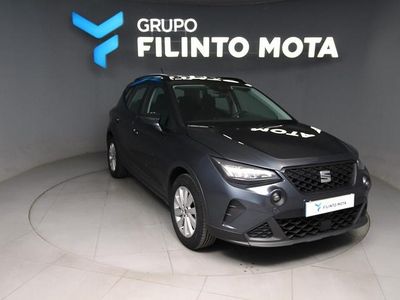 Cinzento Usado 2023 Seat Arona Style SUV | € 15.190 (Preço justo)