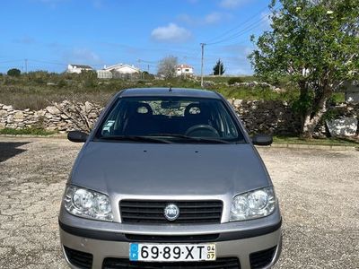 usado Fiat Punto 2004 poucos KM