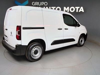 Branco Usado 2022 Peugeot Partner Premium Monovolume | € 14.500 (Preço justo)