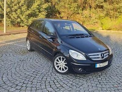 Mercedes B180
