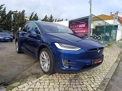 Usado Tesla Model X Long Range AWD 411 kW (560 HP) 2020 Azul escuro SUV