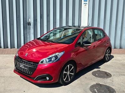 Vermelho Usado 2017 Peugeot 208 Active Citadino | € 10.990 (Preço elevado)