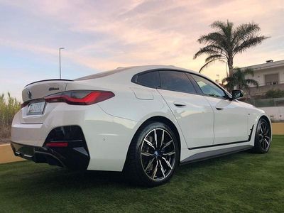 Branco Usado 2022 BMW i4 Sedan | € 49.899 (Preço elevado)
