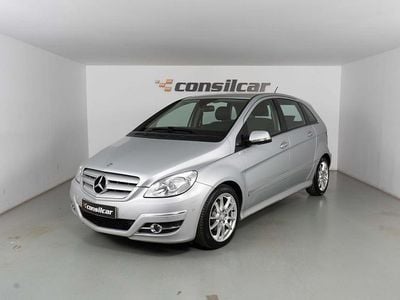Cinza Usado 2009 Mercedes B200 Monovolume | € 9.980