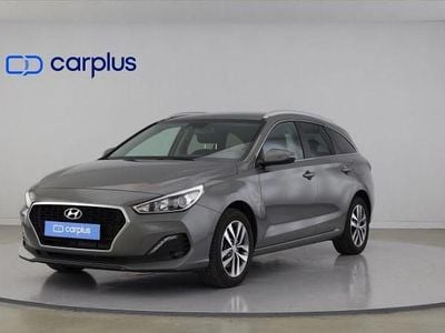 Usado Hyundai i30 120 HP (88 kW) 2020 Cinzento