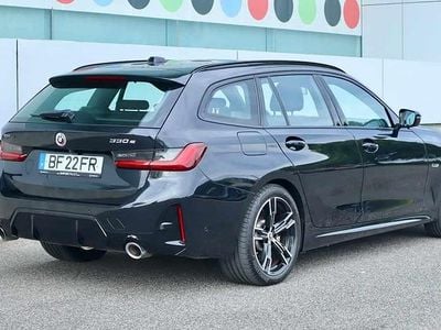 Usado BMW 330e 292 HP (214 kW) 2023 Preto Carrinha
