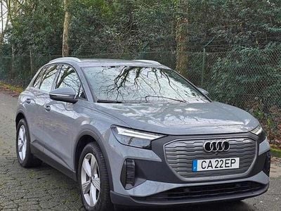 Cinza Usado 2022 Audi Q4 e-tron SUV | € 31.950 (Preço justo)