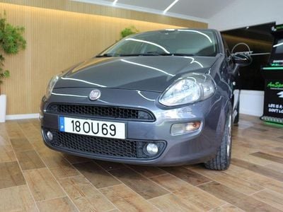 Usado Fiat Punto Evo 85 HP (62 kW) 2014 Cinzento Citadino