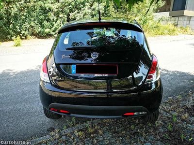 Preto Usado 2015 Lancia Ypsilon Gold Citadino | € 7.250 (Preço elevado)