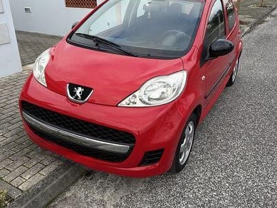 Usado Peugeot 107 68 HP (50 kW) 2010 Citadino