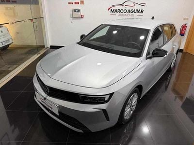 Usado Opel Astra 131 HP (96 kW) 2025 Cinzento Citadino