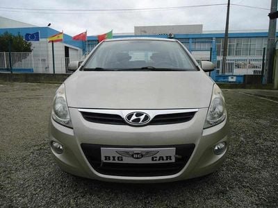 Cinzento Usado 2012 Hyundai i20 | € 4.950