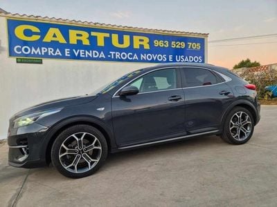 Cinzento Usado 2021 Kia Ceed Citadino | € 19.950 (Caro)