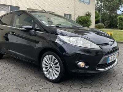 Preto Usado 2010 Ford Fiesta Titanium Citadino | € 6.900 (Preço elevado)