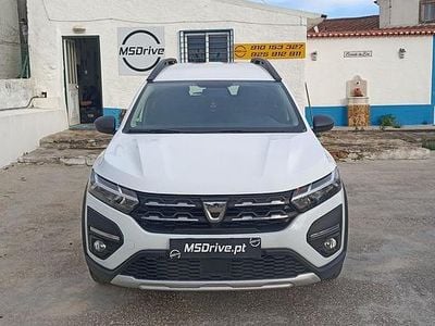 Branco Usado 2023 Dacia Jogger Expression Monovolume | € 15.950 (Preço justo)