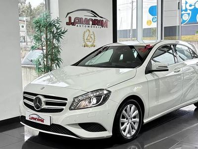 Branco Usado 2025 Mercedes 180 Style Sedan | € 14.650