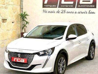 Usado Peugeot e-208 Allure 100 kW (136 HP) 2020 Branco Citadino