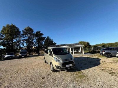 Cinzento Usado 2017 Ford Tourneo Custom Van | € 35.900