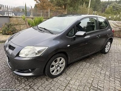 Cinza Usado 2007 Toyota Auris Coupé | € 7.480 (Preço justo)