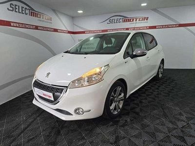 Usado Peugeot 208 82 HP (60 kW) 2015 Branco Citadino