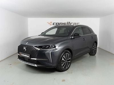 Cinza Usado 2024 DS Automobiles DS7 Crossback Rivoli SUV | € 37.480 (Preço justo)