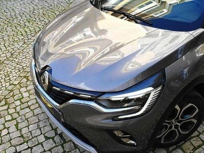 Cinzento Usado 2023 Renault Captur Techno SUV | € 16.450 (Bom preço)