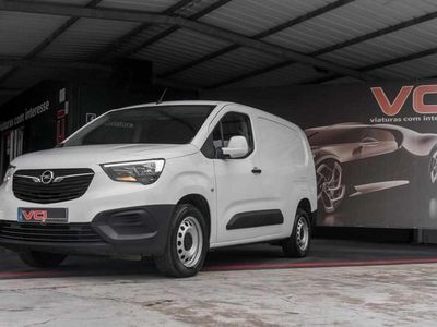 Usado Opel Combo 102 HP (75 kW) 2020 Branco Monovolume