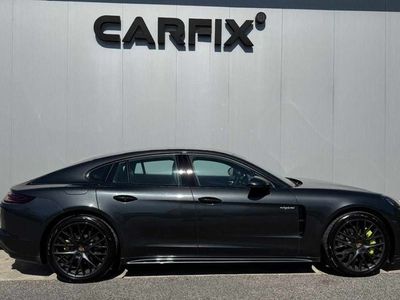 Porsche Panamera 4