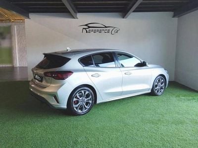 Cinzento Usado 2022 Ford Focus | € 18.490 (Preço justo)