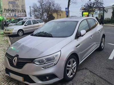 Usado 2017 Renault Mégane IV Sedan | € 4.900