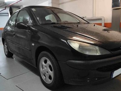 Preto Usado 2001 Peugeot 206 Citadino | € 2.550 (Caro)