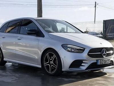Cinza antracite Usado 2022 Mercedes B200 AMG line Monovolume | € 32.900 (Super Preço)