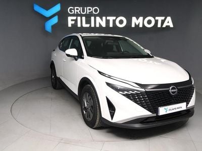 Usado Nissan Qashqai Acenta 158 HP (116 kW) 2025 Bege SUV