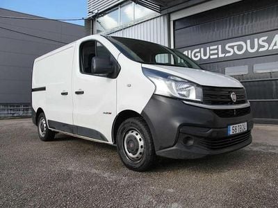 Branco Usado 2017 Fiat Talento Monovolume | € 9.000