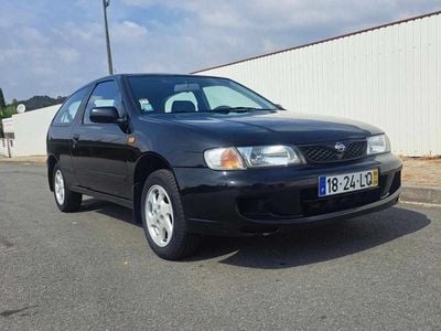 Preto Usado 1998 Nissan Almera Sedan | € 1.750