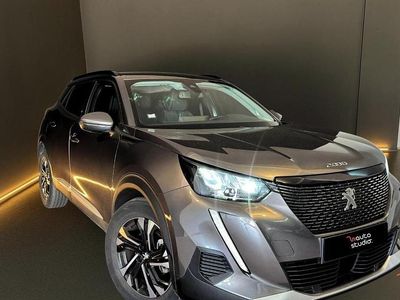Usado Peugeot 2008 102 HP (75 kW) 2021 Cinzento SUV