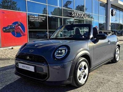 Usado Mini Cooper Cabriolet Classic 163 HP (119 kW) 2025 Vermelho Cabrios