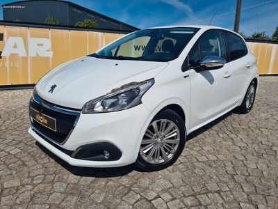 usado Peugeot 208 1.2 VTI STYLE 82CV