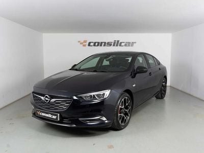 Usado Opel Insignia Edition 110 HP (80 kW) 2018 Azul escuro Sedan