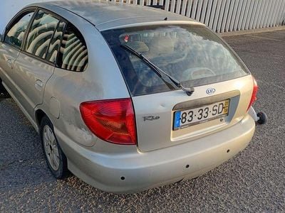 Usado 2001 Kia Rio Sedan | € 1.000