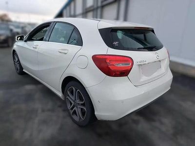 Branco Usado 2018 Mercedes A180 Style Sedan | € 18.995 (Preço justo)