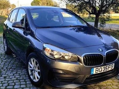 Usado BMW 216 Active Tourer 116 HP (85 kW) 2018 Cinzento Monovolume