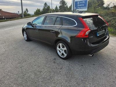 Usado 2011 Volvo V60 Carrinha | € 10.500 (Preço justo)